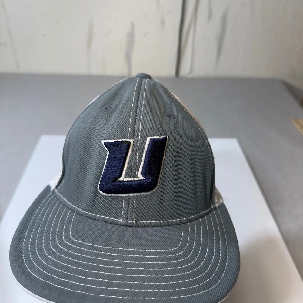 Pacific Headwear Flexfit Pro Model Trucker Hat Gray U‎ Logo Unleashed Snapback